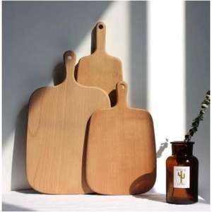 Planche à découper classique en bois, conçue pour une durabilité à long terme, offrant une surface fiable pour les légumes, les fruits et les viandes - Product Image 2