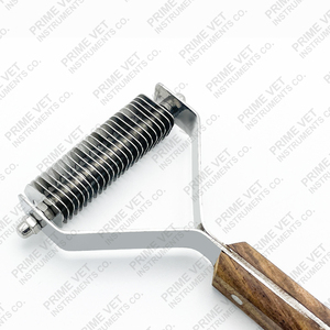 Décapant de râteau de toilettage professionnel | Peigne pour animaux de compagnie à 24 lames avec lames de sécurité pour enlever les nœuds et les enchevêtrements. - Product Image 3