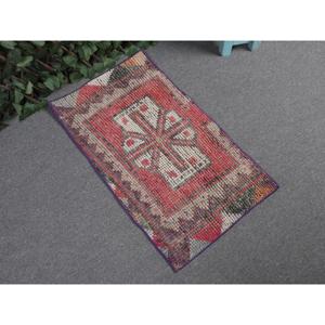 พรมวินเทจขนาดเล็ก 1.6x2.8 ฟุต (49x86 ซม.) พรมขนสัตว์ขอบแดงสไตล์ตุรกี - Product Image 1