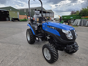 Tracteur compact SOLIS 26 9X9 SHUTTLE EXTRA 4x4 Mini tracteur agricole 4 roues motrices pour l'agriculture - Product Image 3