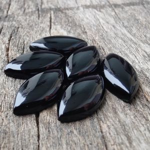 Cabochon en onyx noir naturel de qualité AAA en forme de marquise, approvisionnement en vrac calibré en pierres précieuses en vrac pour bijoux - Product Image 4