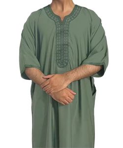 Meilleure vente de vêtements islamiques pour hommes Thobe musulman arabe Thobe vente en gros Jubba pour hommes vêtements islamiques pour hommes Thob élégant - Product Image 3