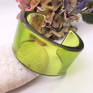 Direct Factory Prices Blue & <b>Red</b> Resin <b>Bracelets</b> with Multi Color Resin Crafted Bangles Flower Pattern for Sale - Product Image 1