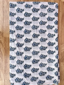 Tela pesada de algodón puro de diseño indio tradicional diseño clásico de calidad de exportación para hacer vestidos al por mayor - Product Image 4