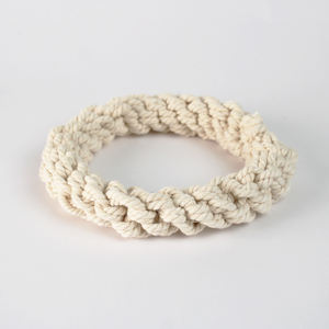 Jouet de tirage à double anneau pour chiens en coton naturel, idéal pour les exercices de rapport, de traction et de résistance, Vietnam - Product Image 3