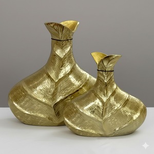 Vase à fleurs en aluminium moulé de luxe pour une décoration intérieure haut de gamme, créant un attrait décoratif sophistiqué - Product Image 6