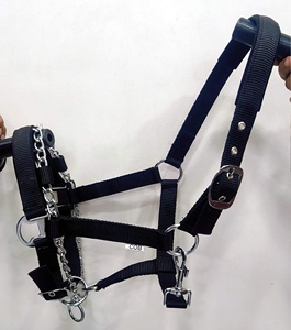 Halter de cheval de contrôle complet en nylon PP avec nubuck rembourré et matériel argenté licou de cheval de style selle anglaise avec chaîne de contrôle - Product Image 6