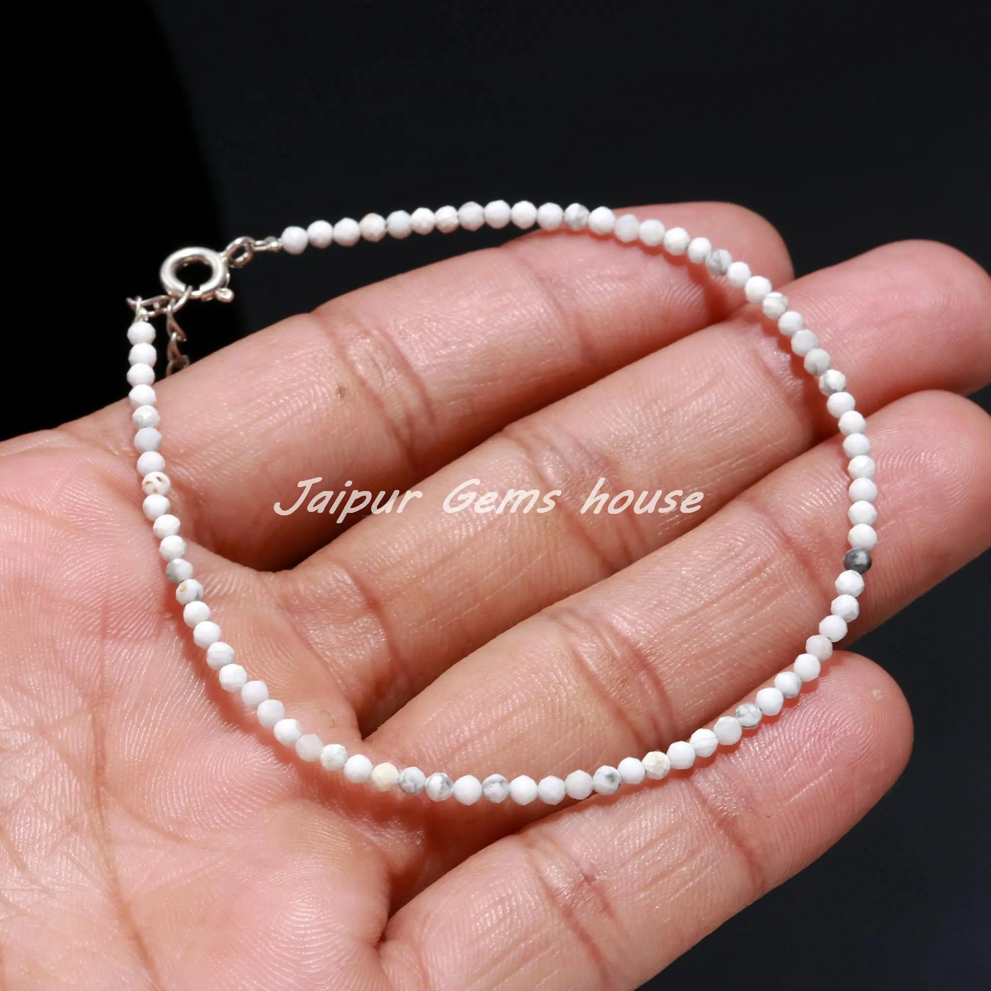 Bestseller Natural White Howlite Facettierte runde Perlen 3mm-3,5mm facettierte runde Howlite Perlen für Armband und Schmuck