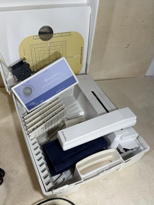 Modèle H-u-s-q-v-a-r-n-a V-i-k-i-n-g # Machine à broder et accessoires pour le 300e anniversaire, prêts à la vente - Product Image 6