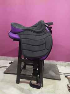Producto para montar a caballo Freemax Treeless Saddle para calidad de exportación disponible a precio mayorista de India - Product Image 5