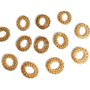 Abalorio de Ratán Natural Hecho a Mano, Pieza de Joyería Tejida para Pendientes y Collares, Artesanía Inspirada en Materiales Tradicionales - Product Image 1