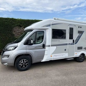 Luxury Modern <b>Mini</b> Lightweight Waterproof Expanded Off-Road Aluminum RV Motorhome Camper Caravan Independent Suspension Camping - Product Image 3