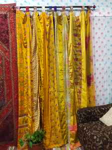 Cortina Vintage de Seda Amarilla para Decoración del Hogar, Versátil para Dormitorio, Sala de Estar, Comedor u Oficina - Product Image 3