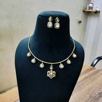 Ensemble tendance de bijoux indiens pour femmes, plaqué or 24 carats, comprenant collier à pendentif chaîne et boucles d'oreilles, pour fiançailles, mariage et soirée