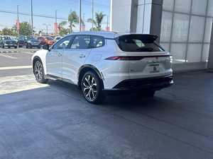 Toyota Crown Signia XLE Híbrido AWD Usado 2025 - Product Image 5