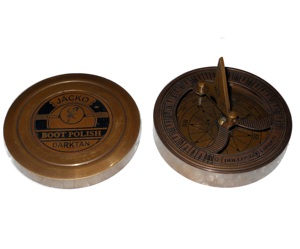 Boussole de Camping Portable de haute qualité pour la randonnée en plein air nouveau Design professionnel étanche en laiton Navigation à la main survie - Product Image 1