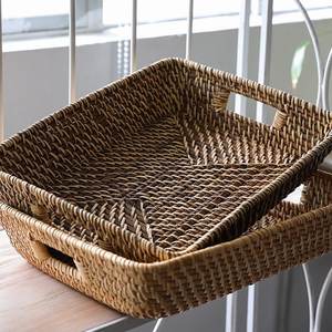 Panier à plateau rond en rotin durable pour fruits et collations Mme Cherish Paniers de rangement pour table basse pour la maison et la cuisine - Product Image 3