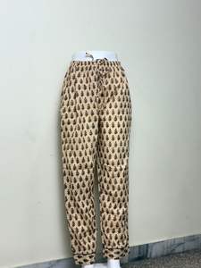 Earthy Elegance imprimé pantalon de salon rustique charme coton pantalon neutre feuille imprimé taille élastique désert Bloom coupe détendue - Product Image 4