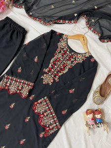 Heavy Designer Dernières Vêtements De Mariage Georgette Fil Séquence & Zari Broderie Top Et Pantalon Avec Dentelle Bordure Travail Dupatta - Product Image 5