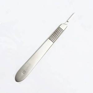 Ergonomique N° 3 Manches de Lame de Scalpel en Acier Inoxydable de Haute Qualité, Conception Durable pour Chirurgiens Professionnels, Approuvé ISO 13485 CE - Product Image 1