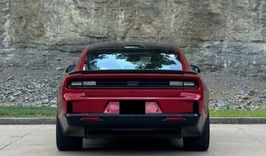 2024 D O D G E - C H A R G E R Day-Tona Scatt Pack AWD Automatic Gear. Box Asientos de cuero Clean Title Accident Free Low Kilometraje - Product Image 2