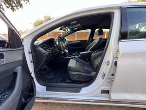 Hyundai Sonata Sport 2019 Usado en Buen Estado, Sedán de 4 Puertas - Product Image 3