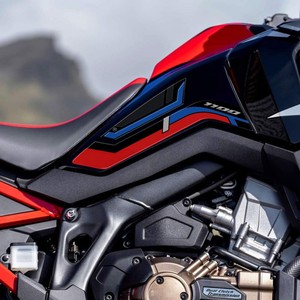 สติ๊กเกอร์ตกแต่งถังน้ำมันแบบ 3 มิติ สำหรับรถมอเตอร์ไซค์ Honda Africa Twin 1100 ปี 2022 - Product Image 1