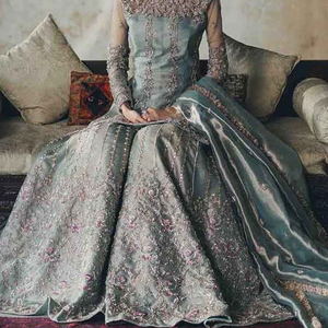 Costume Sharara en Georgette pur, fabrication directe d'usine, avec broderie de sequins, Gharara du Pakistan - Product Image 5