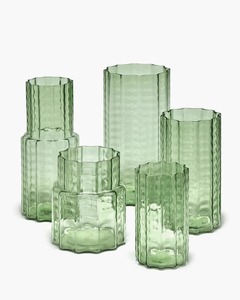 Achetez maintenant le vase transparent vert de vague vase en verre décoratif moderne pour la maison, le bureau et les arrangements floraux au plus bas prix - Product Image 4