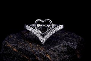Bague de promesse minimaliste en argent sterling 925 plaqué or 14 carats, forme de cœur ouvert, sertie de CZ, écologique, délicate, pour fiançailles - Product Image 3