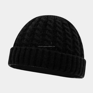 Gorro de Punto Trenzado para Invierno, Cálido, Suave y Elástico, para Hombres y Mujeres, Uso Casual al Aire Libre en Clima Frío - Product Image 3
