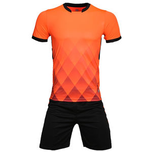 Maillot de football personnalisé de haute qualité pour hommes avec numéro et nom uniformes de football vêtements de sport shorts - Product Image 2