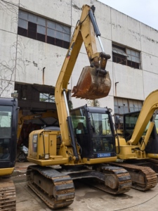 <span class=keywords><strong>Mini</strong></span>-excavatrice sur chenilles hydraulique d'<span class=keywords><strong>occasion</strong></span> de 7 tonnes Caterpillar 307E modèle 2018 Moteur/Pompe en bon état Fonctionnement réduit - Product Image 2