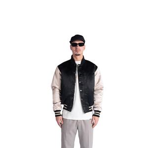 NOUVEAU 2025 Top Trending Embossed Varsity Winter Jacket Vestes en cuir véritable pour hommes Letterman Varsity Jacket pour hommes - Product Image 4