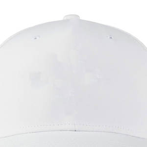 Gorras de béisbol clásicas ajustables: ligeras y elegantes, perfectas para ropa informal, deportes de equipo e impresión de logotipos a granel - Product Image 4