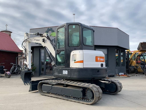 Vente en gros d'excavatrices sur chenilles Bobcat E60, machines de construction, 6 tonnes, matériel de terrassement, mini-excavatrices, prêtes à être expédiées. - Product Image 6