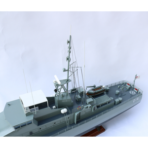 HMAS DUBBO (FCPB 214) BATTLE SHIPS/BATEAUX DE BATAILLE EN BOIS FINI/BATEAUX DE BATAILLE POUR LA DÉCORATION - Product Image 3