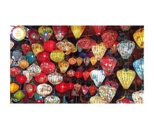 Lanterne traditionnelle artisanale en bambou de soie motifs vibrants peints décor pour les festivals et les célébrations asiatiques - Product Image 1