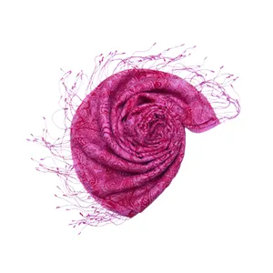 Écharpe en soie de haute qualité Conception personnalisée Logo Cachemire Écharpe en soie Écharpe imprimée légère à bon prix