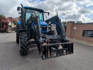 Tractor de ruedas usadas de calidad con motor TS100A DELTA Farm al mejor precio - Product Image 3