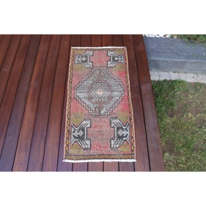 Alfombra Turca de 1.5x3.2 pies, Alfombra Pequeña Vintage, Alfombra Sólida Roja y Verde - Product Image 4