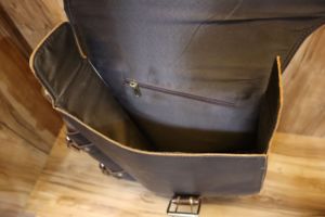 Sac de bras oscillant latéral gauche de moto marron avec porte-bouteille sac de selle en cuir véritable étanche sac à outils de bagage de moto - Product Image 5