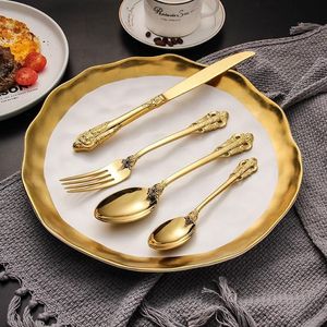 Couverts élégants en acier inoxydable gaufré avec une excellente prise en main, adaptés à la restauration hôtelière et au service de restauration - Product Image 4