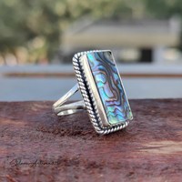 Bague rectangulaire tendance en argent sterling avec coquille d'ormeau