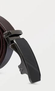 Cinturones de cuero genuino de alta calidad para hombre, pantalones vaqueros informales, venta al por mayor, cinturones formales de vestir de primera calidad personalizados, hebilla de aleación, logotipo personalizado OEM - Product Image 3