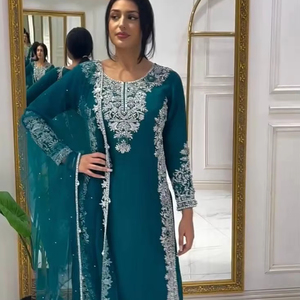 Costume Salwar bleu sarcelle de Style Bollywood de haute qualité pour femmes fait à la main en tissu de soie avec travail de séquence chinoise pour les fêtes - Product Image 1