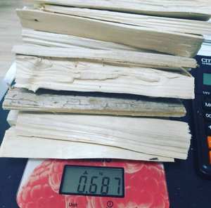 Bois de chauffage en chêne séché au four de qualité supérieure, 100 % naturel, haute énergie thermique, pour une combustion efficace - Product Image 2