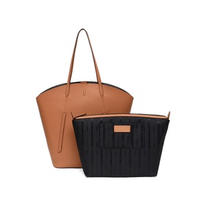 Borsa Tote Thacker Tocar in Vera Pelle di Alta Qualità, Colore Caramello, Chiusura Aperta, Fodera in Poliestere, Borsa da Donna - Product Image 1