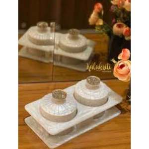 Lot de 2 pots de fruits secs en résine design classique fait à la main pour restaurants plats et hôtels portions de fruits secs - Product Image 1