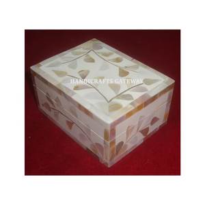 Nouvelle boîte à bijoux rectangulaire en bois et nacre, attrayante, de qualité supérieure et durable, pour les festivals de Diwali et de Ramadan - Product Image 1